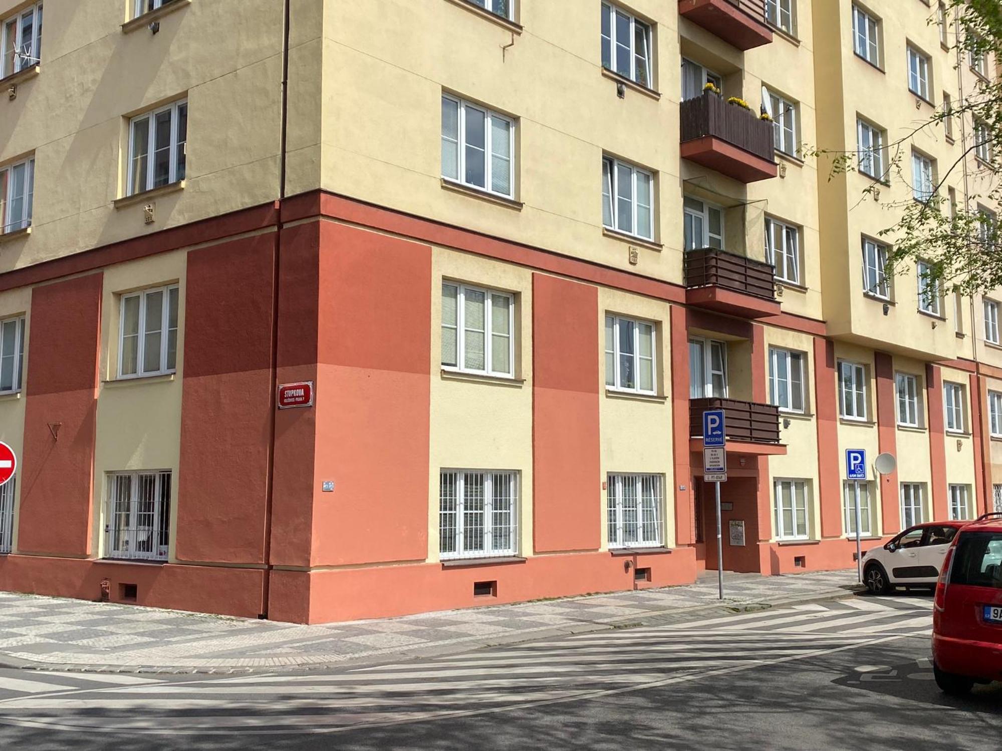 Tulip Apartment — Photos 1